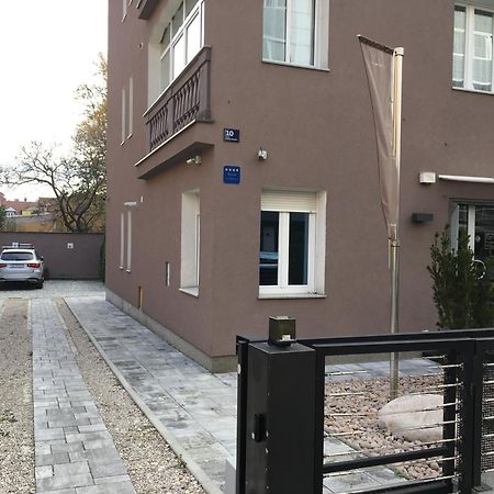 Apartments N10 Загреб Екстериор снимка