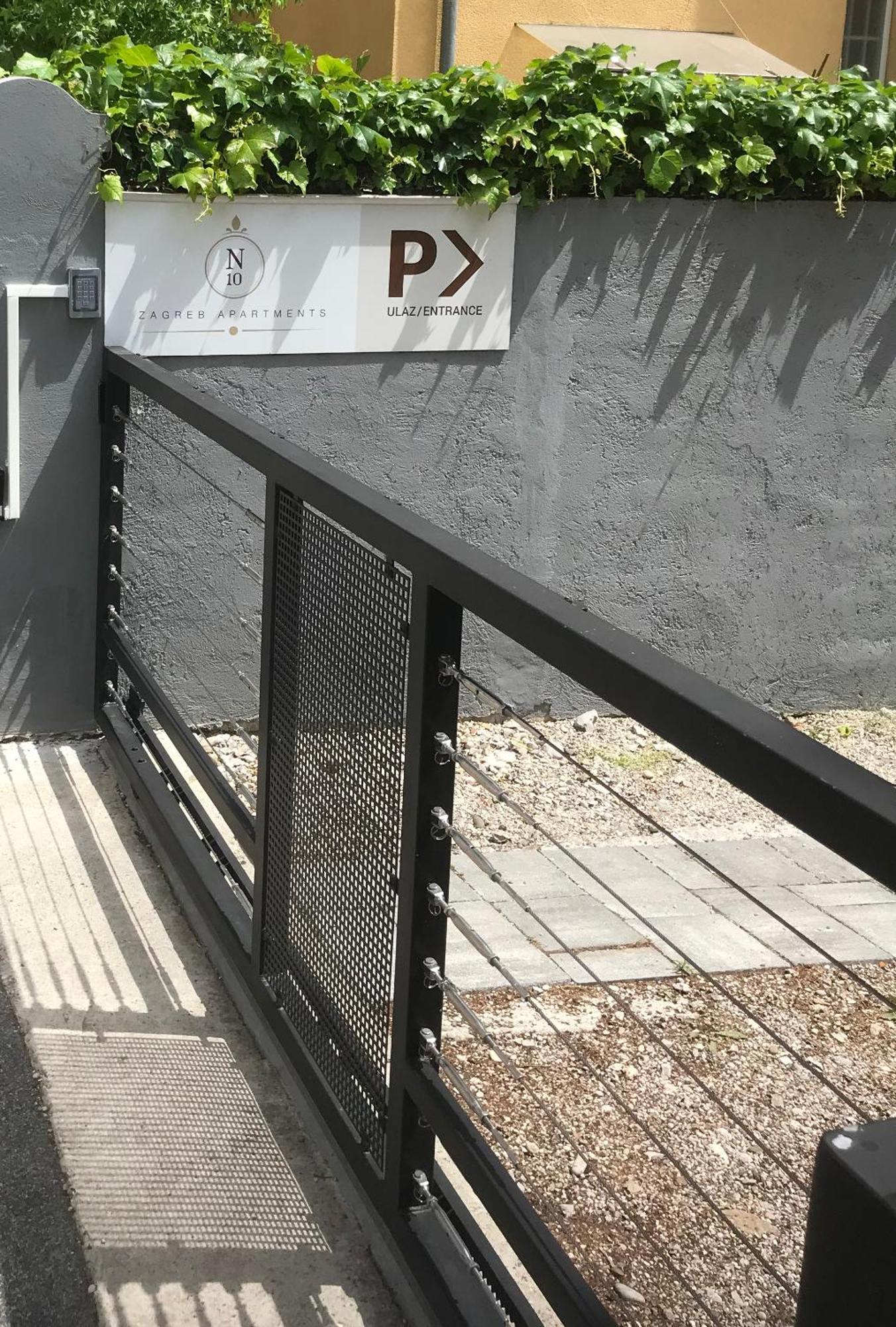 Apartments N10 Загреб Екстериор снимка